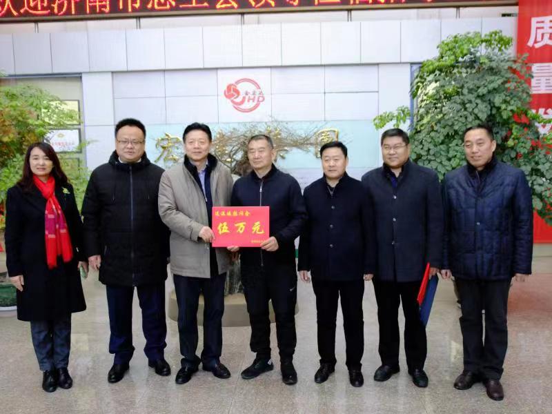 济南市总工会常务副主席傅金峰到乐动（中国）LEDONG·官方网页版
集团走访慰问